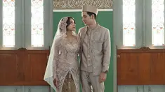 Bukan kali pertama, Naura Ayu dan Fadi Alaydrus sebelumnya pernah main bareng di serial My Nerd 2. Terpaut usia 1 tahun, tak heran keduanya klik satu sama lainnya. Lantaran sudah pernah akting bareng, chemistry dua bintang muda ini tak perlu diragukan lagi. Dalam web series ini, Naura berperan sebagai Aliza Shaqueena Iqala dan Fadi berperan sebagai Kinan. Pose saling tatap-tatapan, Naura dan Fadi bikin baper. (Liputan6.com/IG/@fadialaydrus)