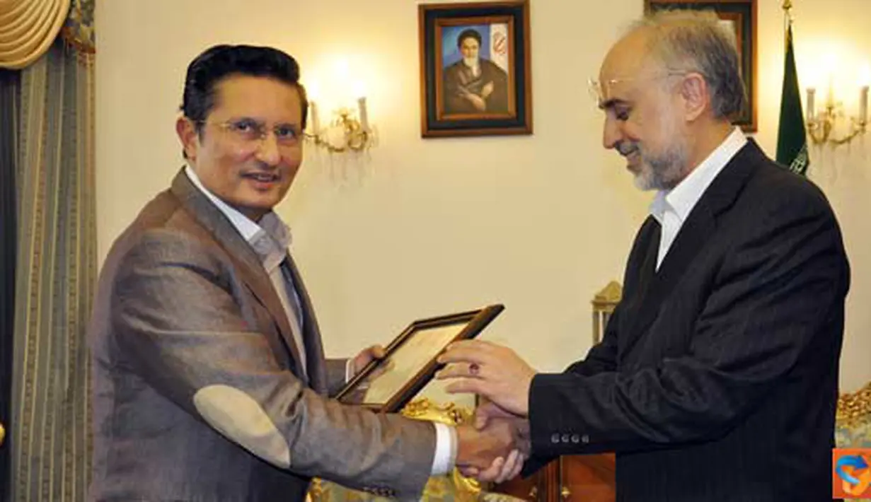 Citizen6, Iran: Menteri kelautan dan perikanan bertemu dengan menteri luar negeri RI-Iran, di kantor kementerian luar negeri RI-Iran, Selasa (17/5). (Pengirim: Efrimal Bahri)