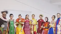 Lihat di sini menariknya busana penuh warna para penyanyi di Opening Ceremony Asian Games 2018, penasaran? Sumber foto: Instagram Cantika Abigail.