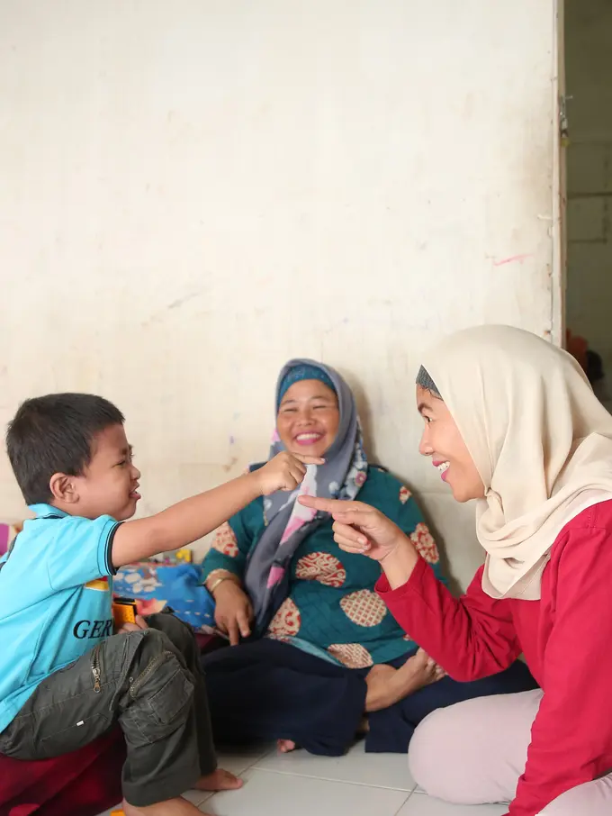 [Fimela] Komunitas Taufan, Ketika Kepergian Melahirkan Kepedulian