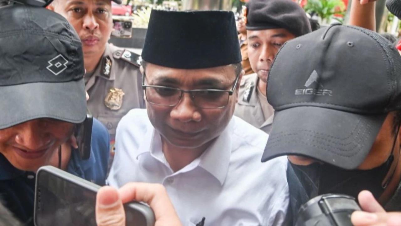 Eks Menag Yaqut Tak Kunjung Hadir di KPK, Penyidik Masih Menunggu