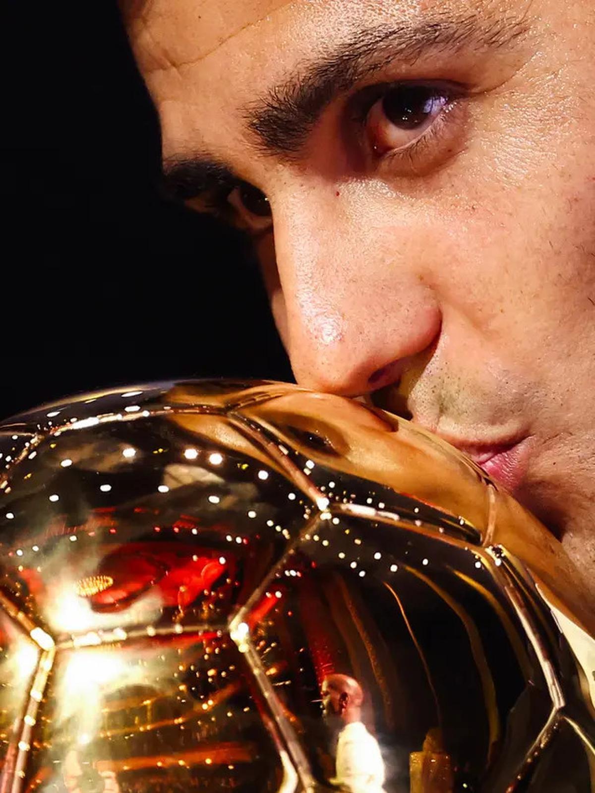 Singkirkan Dua Pemain Madrid, Rodri Raih Ballon d'Or
