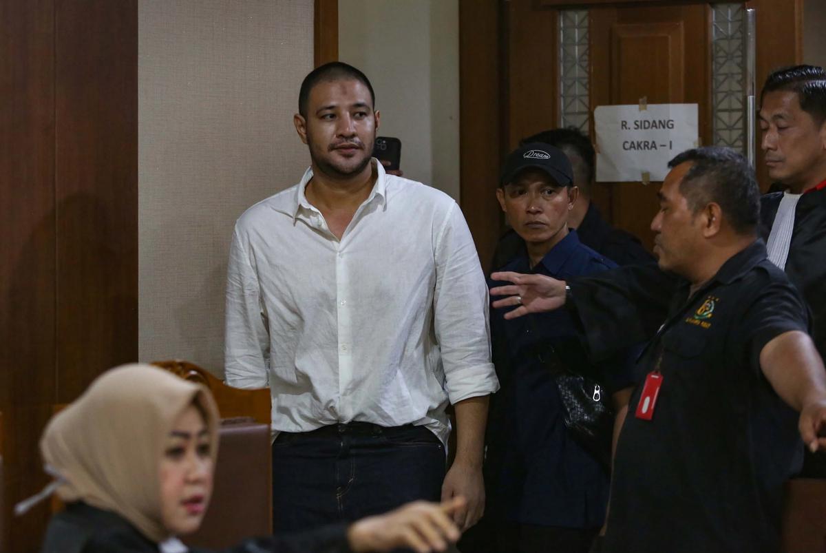 FOTO: Ammar Zoni Jalani Sidang Perdana Dugaan Peredaran Narkotika di Lapas