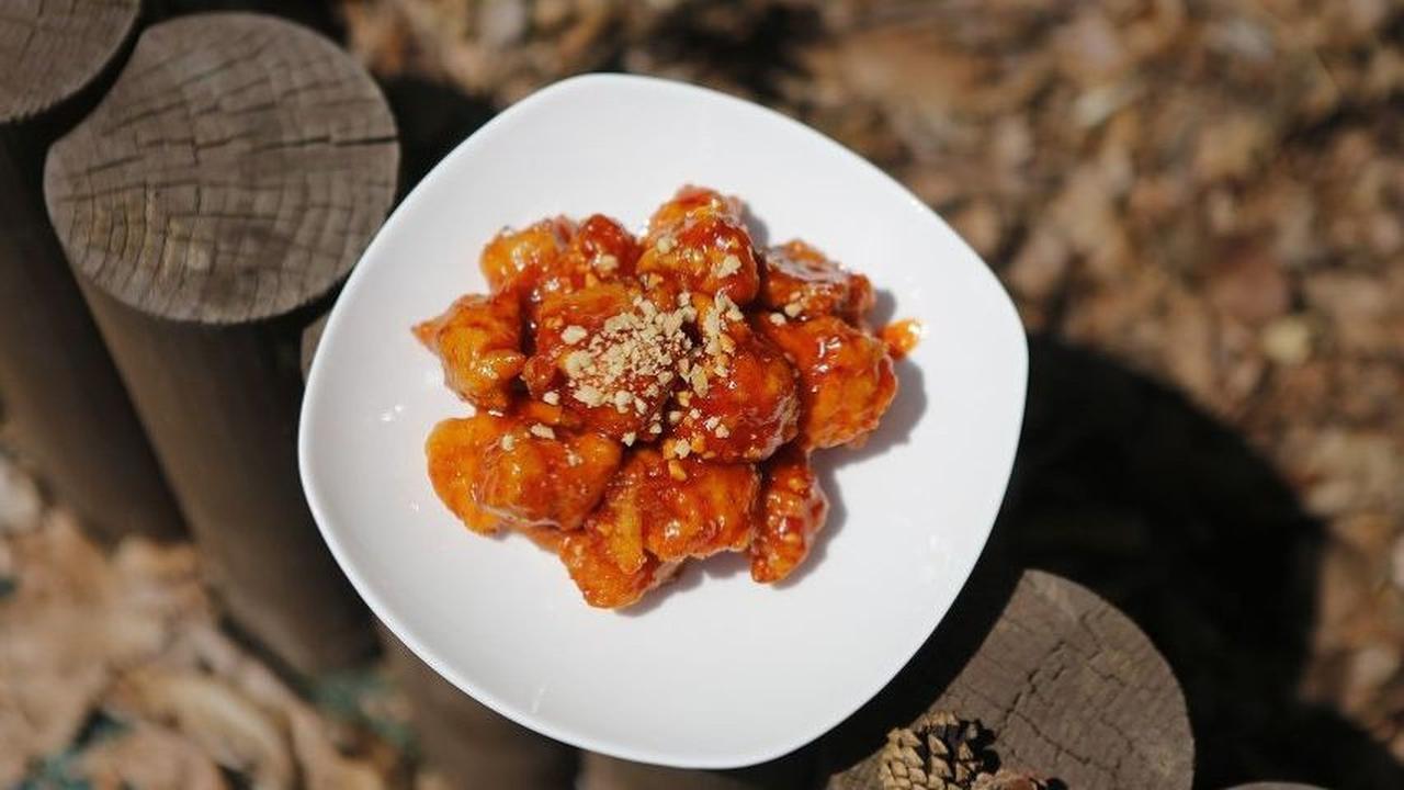 1. Resep Dakgangjeong (Ayam Goreng Pedas)