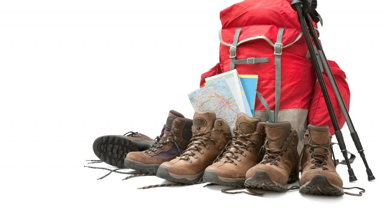 3 Tips Memilih Sepatu Gunung yang Baik