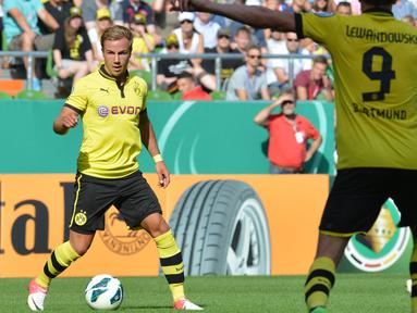 Mario Gotze merupakan pemain yang dibina dari akademi muda Dortmund. Pahlawan Jerman di Piala Dunia 2014 ini, diboyong Munchen pada Juli 2013 dengan mahar sebesar 37 juta euro. (Foto: AFP/Carmen Jaspersen)