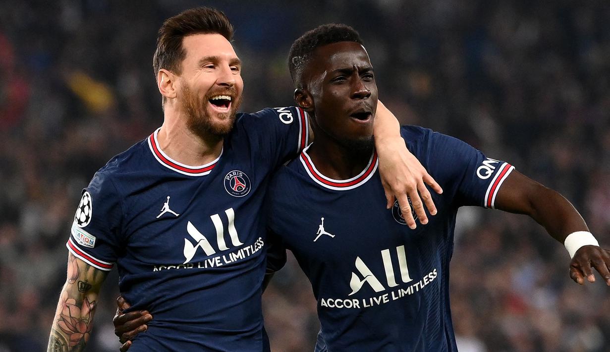 Kemampuan Lionel Messi dalam mencetak gol memang tak pernah ada yang meragukan. Ia juga merupakan penyerang yang memiliki kontibusi assit terbanyak. Tercatat, sejak 2010, La Pulga menjadi pengumpan terbanyak dalam setahun sebanyak 4 kali (2011, 2015, 2016, 2018). (AFP/Franck Fife)