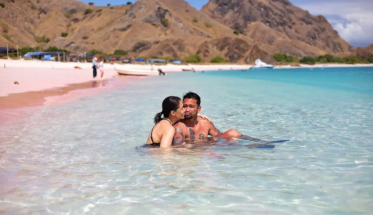 (Instagram/mieke_amalia)