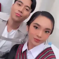 Vidi Aldiano dan Lyodra menjadi penyanyi Indonesia yang berkesempatan untuk tampil di momen HUT ke-77 RI di Istana Merdeka Jakarta pada Rabu (17/8/2022). (instagram/lyodraofficial)