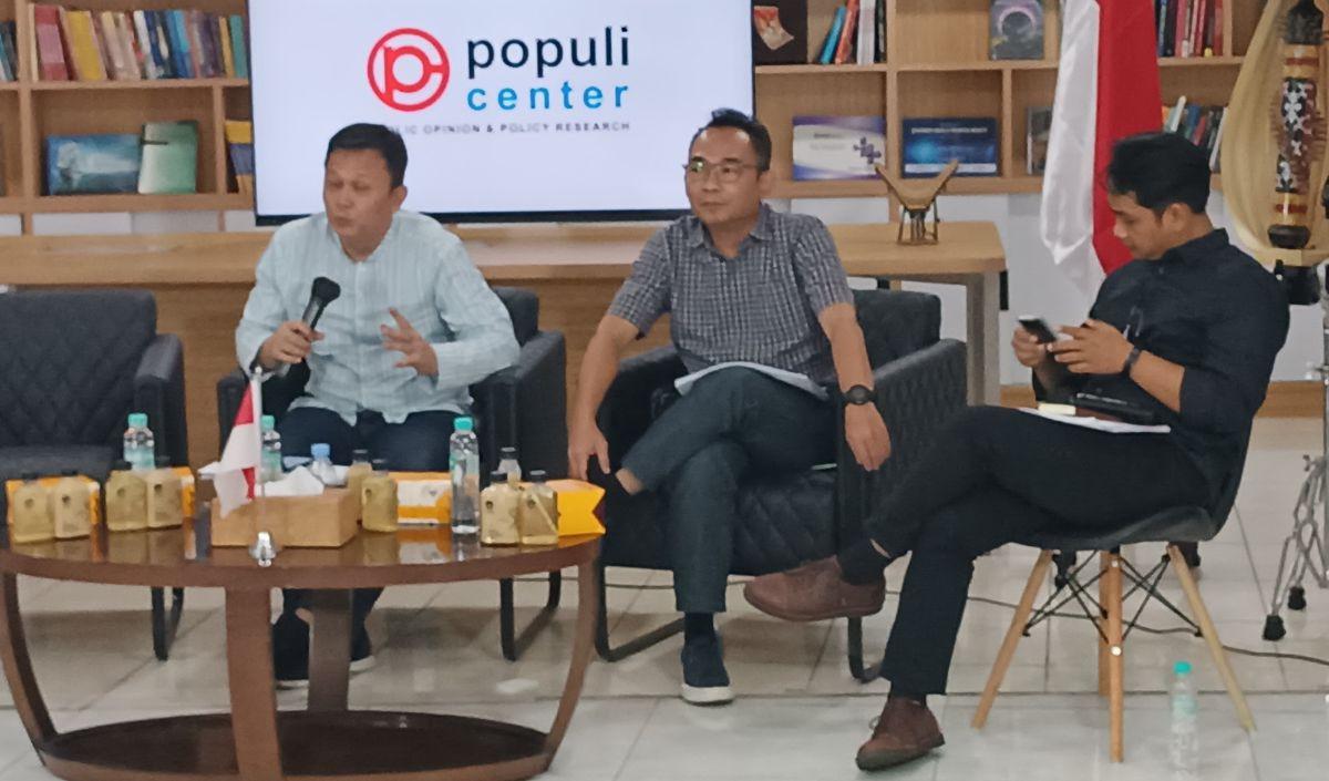 Tujuan survei untuk mengetahui persepsi masyarakat mengenai dinamika politik terkait tiga pasangan calon (paslon) yang telah mendaftar ke KPU sebagai peserta Pemilian Presiden dan Wakil Presiden tahun 2024.<br>