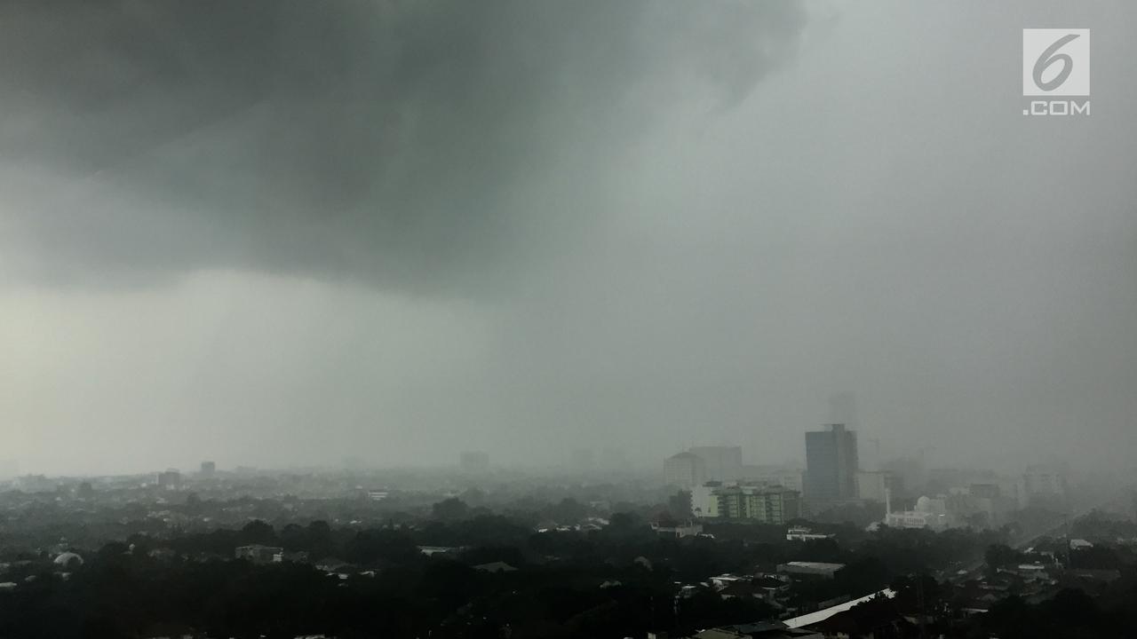 Cuaca Hari Ini: Waspadai Cuaca Ekstrem di DKI Jakarta Siang hingga Malam Nanti