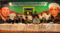 PPP kubu Suryadharma Ali memberikan keterangan pers di kantor DPP PPP, Jakarta, Rabu (25/2/2015). Pasca putusan PTUN yang membatalkan SK Menkumham bahwa kepengurusan PPP kubu Romahurmuziy tidak sah. (Liputan6.com/Andrian M Tunay)