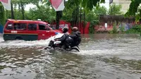Salah satu ruas jalan di Kota Medan dilanda banjir