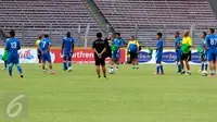 Jelang laga final menghadapi Sriwijaya FC, Persib Bandung gelar latihan sekaligus jajal lapangan Stadion Utama Gelorab Bung Karno (SUGBK), Senayan, Jakarta, Sabtu (17/10/2015).