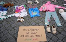 Senyuman Anak Gaza Dapat Kaki Prostetik dari Startup Pakistan