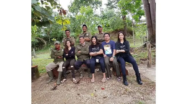 6 Potret Kenangan Wulan Guritno Bareng Gajah Rahman, Mati Diracun dan Gading Dicuri