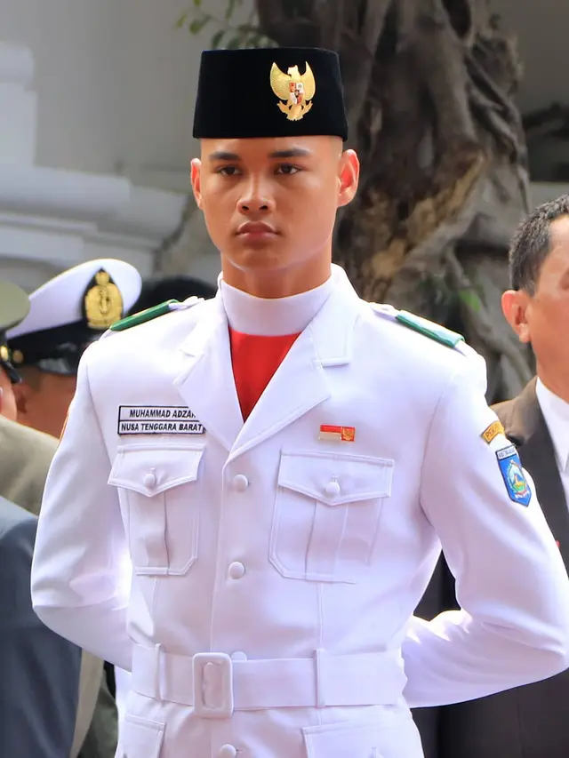 6 Potret Muhammad Adzan, Paskibraka Asal NTB yang Pernah Jadi Danpok 17