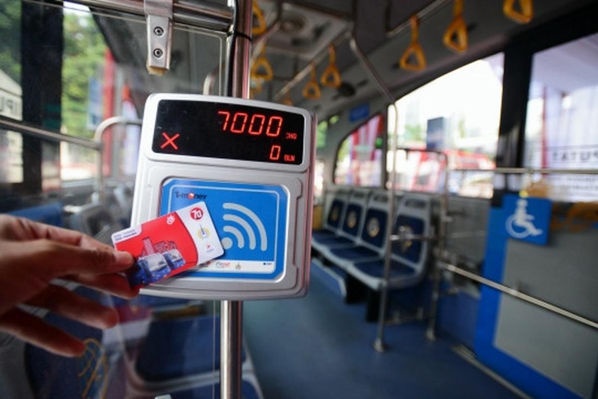 Ini penampakan bus canggih Transjabodetabek