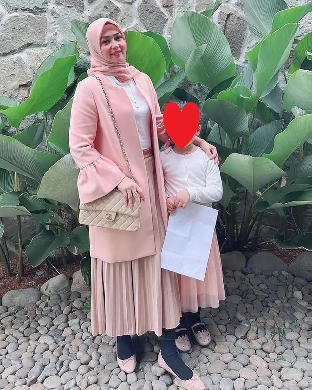 Inspirasi Fashion Lala Nurlela Calon Istri Nassar yang Juga Kakak Ipar Syahrini, Sederhana Tapi Elegan