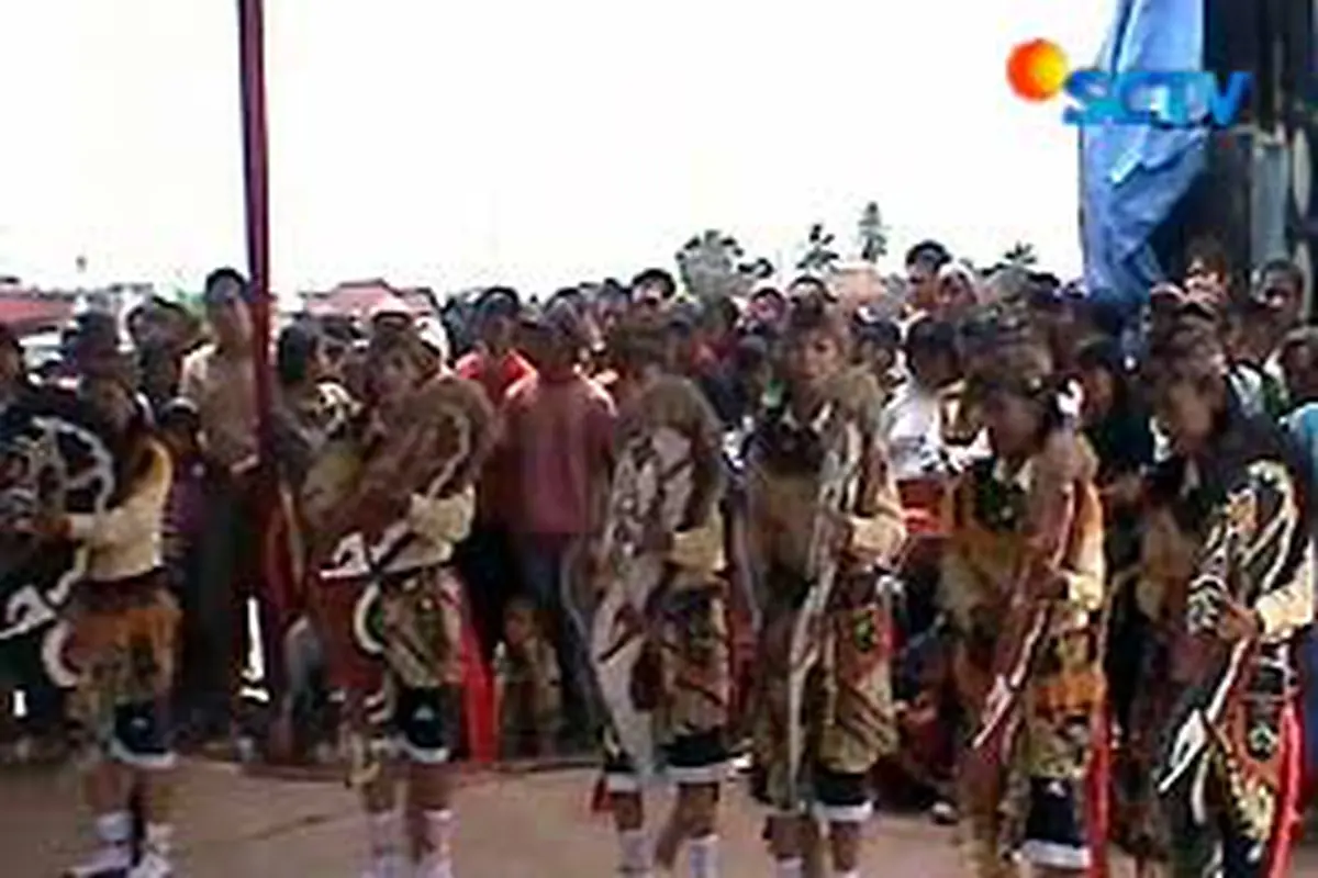 090302akudalumping.jpg