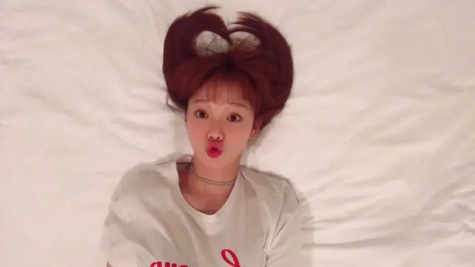 [Bintang] Menggemaskan, 5 Selca Seleb Korea yang Cute