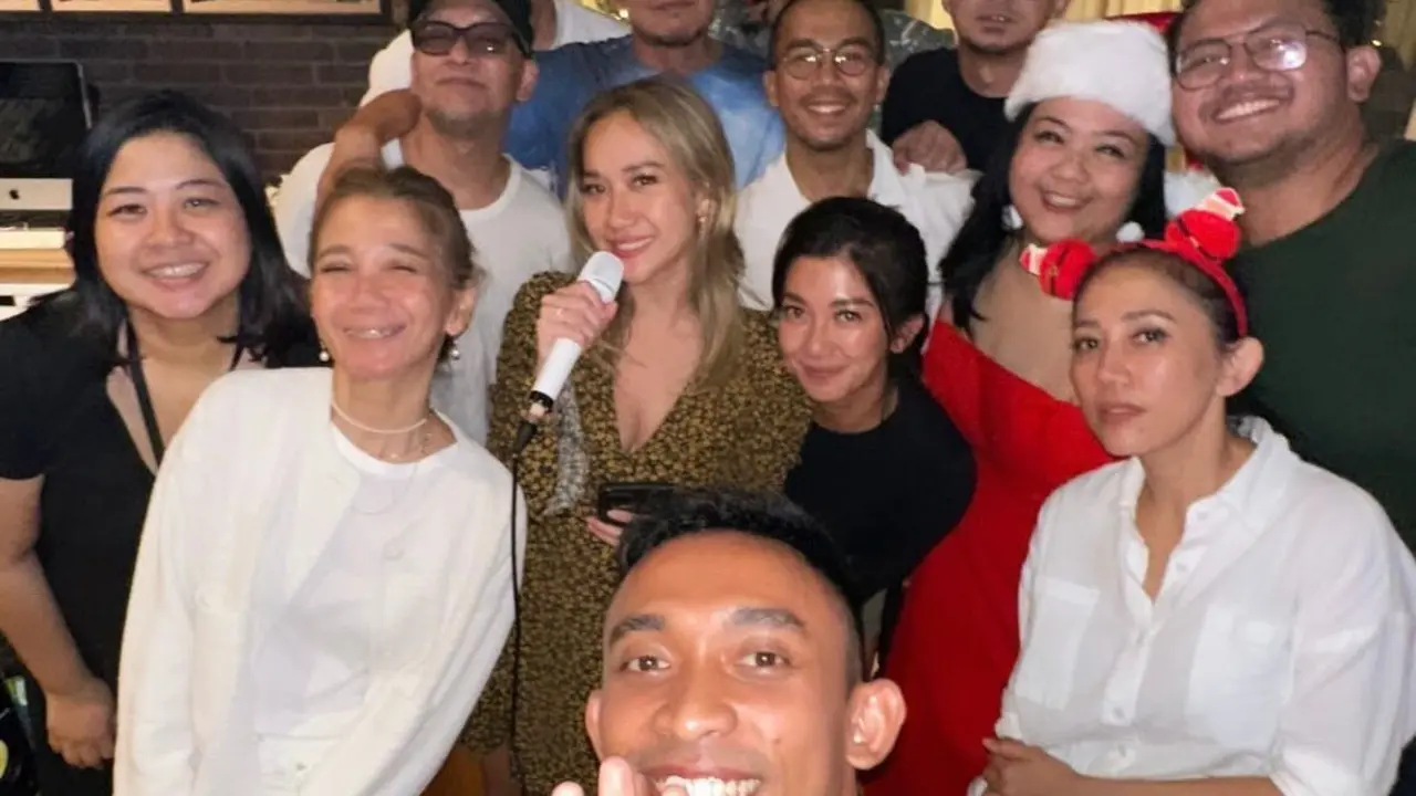 Potret BCL dan Tiko Bersama Keluarga (Instagram/@itsmebcl)