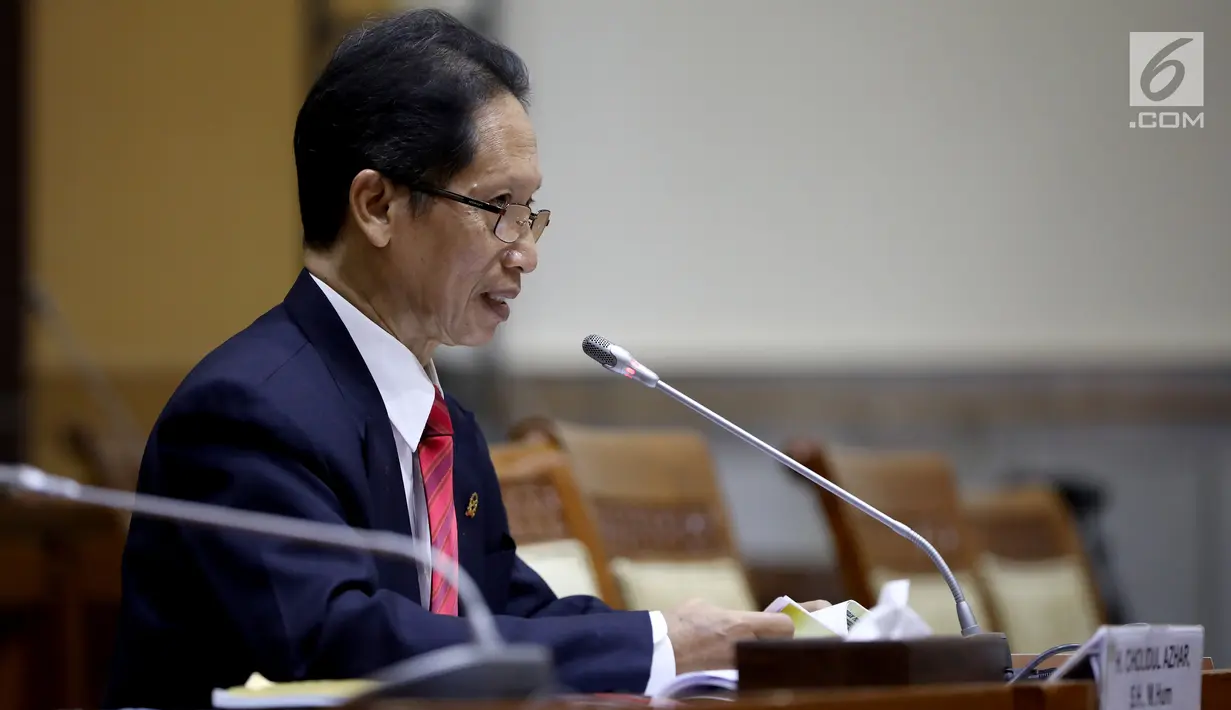 Calon Anggota Hakim Agung Cholidul Azhar mengikuti uji kelayakan dengan Komisi III DPR di Komplek Parlemen, Jakarta, Senin (20/5/2019). Total ada empat calon hakim agung yang akan menjalani proses tersebut yaitu Ridwan Mansyur, Matheus Samiaji, Cholidul Azhar dan Sartono.(Liputan6.com/Johan Tallo)