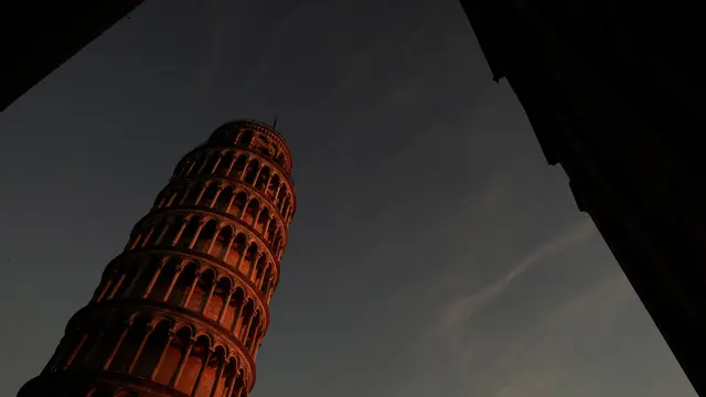 Menara Pisa di Italia
