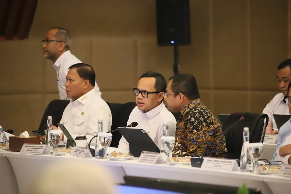 Rapat Koordinasi Terbatas KDKMP terkait Infrastruktur Pemerintah dan Offtaker Komoditas Desa di Kantor Kementerian Koordinator Bidang Pangan, Jakarta, Senin (20/7/2026). (Dok. Istimewa)