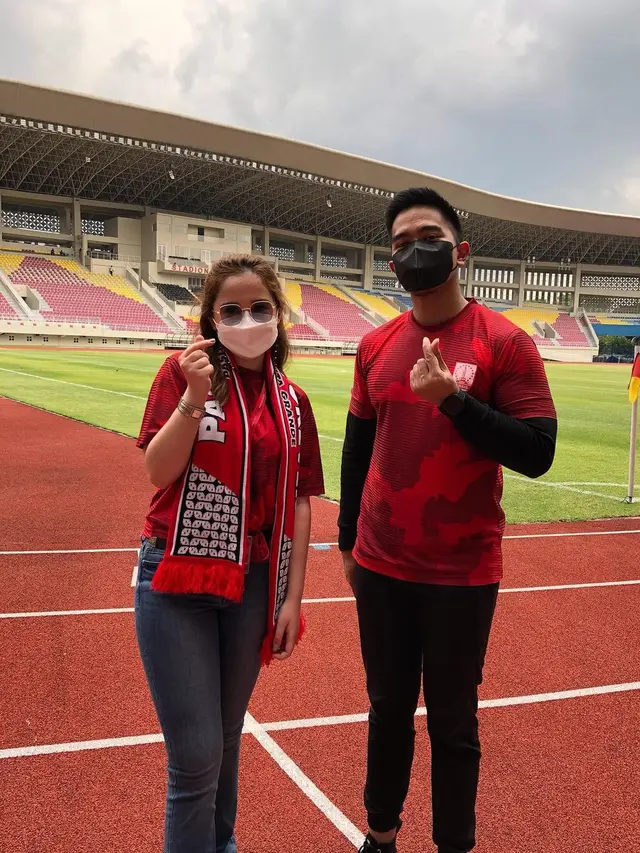 Potret Michelle Kuhnle, Humas baru Persis Solo.