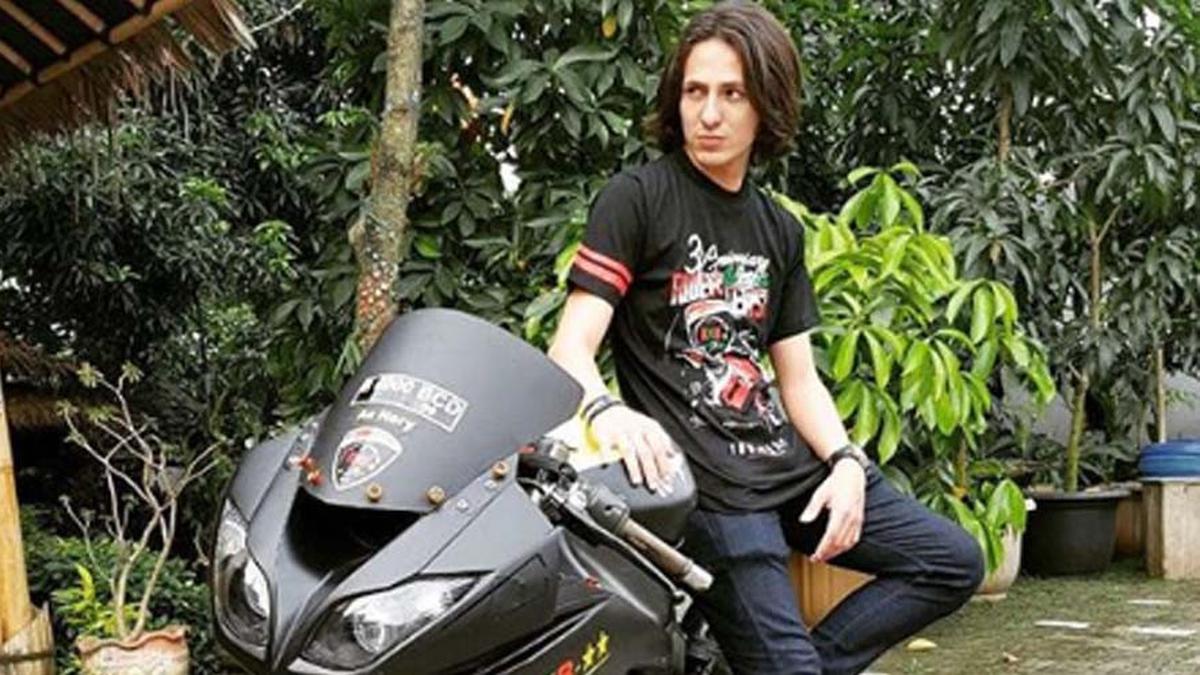 Dylan Carr Aktor Sinetron Anak Langit Kecelakaan di Tol JORR - Berita ...