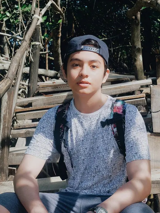 (Instagram/anggayunandareal16)