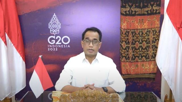 Menteri Perhubungan Budi Karya Sumadi memaparkan masalah truk ODOL