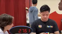 Max Park, Remaja Autisme Pecahkan Rekor Baru Rubik dalam 3,13 Detik. YouTube Max Park