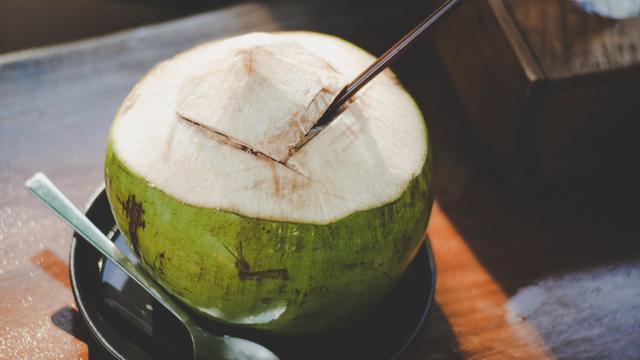 6 Resep Olahan Es Kelapa Muda