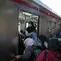 PT Kereta Api Indonesia (KAI) berencana untuk menutup operasional Stasiun Karet, Jakarta, untuk naik turun penumpang moda KRL Jabodetabek. (Liputan6.com/Herman Zakharia)