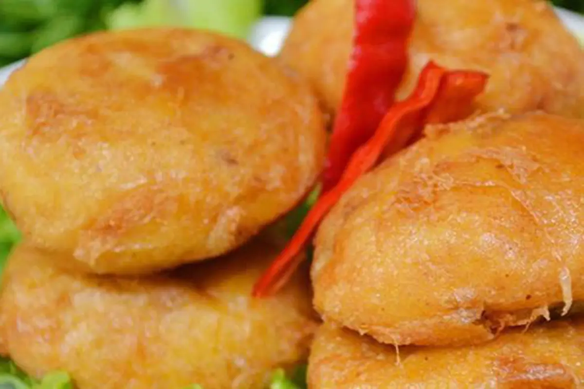 Tak cuma kentang, kamu juga bisa mencoba talas jadi bahan perkedel/copyright:vebma