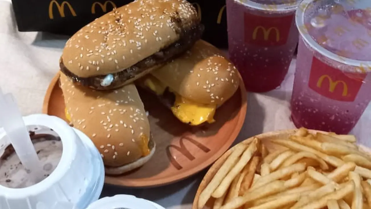 Mendapatkan Peruntungan di 2022 dengan Menu Prosperity Burger yang Legendaris