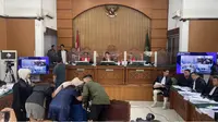 Anastasia Pretya Amanda alias APA, mantan kekasih Mario Dandy sempat sesak nafas saat memberikan kesaksian kasus penganiayaan berat terhadap David Ozora di Pengadilan Negeri Jakarta Selatan.