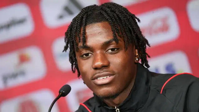 Chelsea Amankan Romeo Lavia dari Liverpool