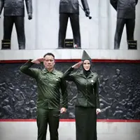 "tapi aku ikhlas jadi apapun demi membuat km tersenyum dan bahagia ☺️☺️☺️☺️ “Beauty and the beast” konsep pernikahan impian km sayang ," tulis Vicky beberapa hari lalu. (Instagram/vickyprasetyo777)