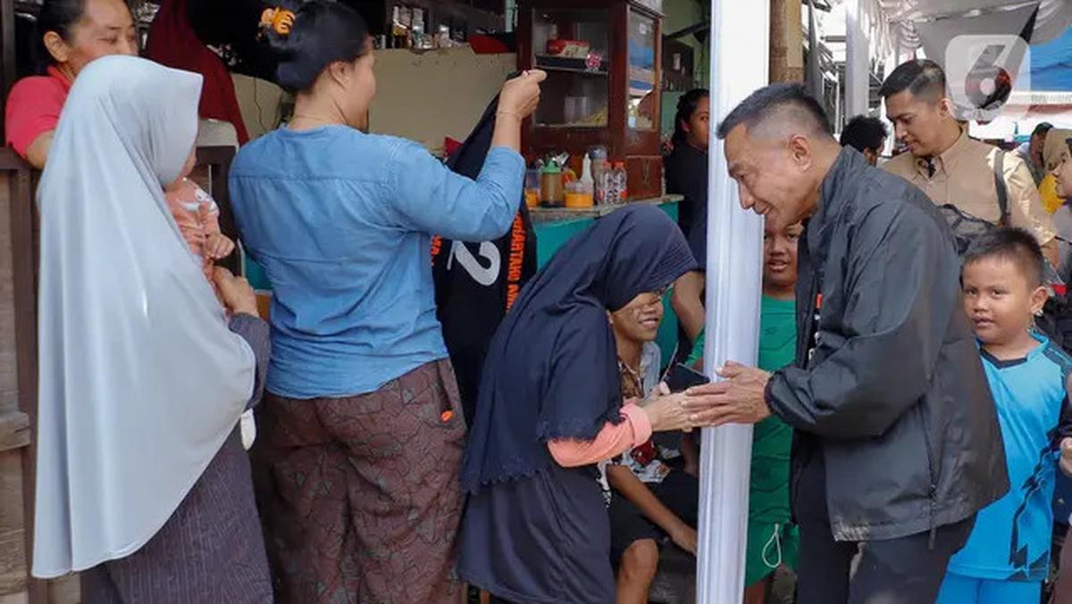 Berkampanye, Cagub Jakarta Nomor Urut 2 Dharma Pongrekun Sambangi Warga Pasar Minggu