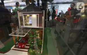 Sebuah miniatur rumah pada pameran properti Mandiri Fiesta Expo di Jakarta, Selasa (12/11/2019). Pameran ini juga menawarkan promo diskon 20 persen premi Asuransi dan free e-Money untuk nasabah Mandiri Group dan nasabah Sinar Mas Land yang mengajukan KPR. (Liputan6.com/Angga Yuniar)
