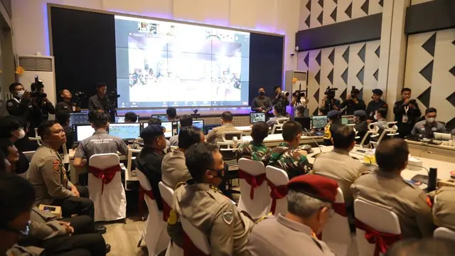 Menteri Koordinator Bidang Kemaritiman dan Investasi (Menko Marves) selaku Ketua Bidang Dukungan Penyelenggara Acara KTT G20 Indonesia Luhut B. Pandjaitan, turut menghadiri TFG yang diadakan oleh Kepolisian Republik Indonesia (POLRI).