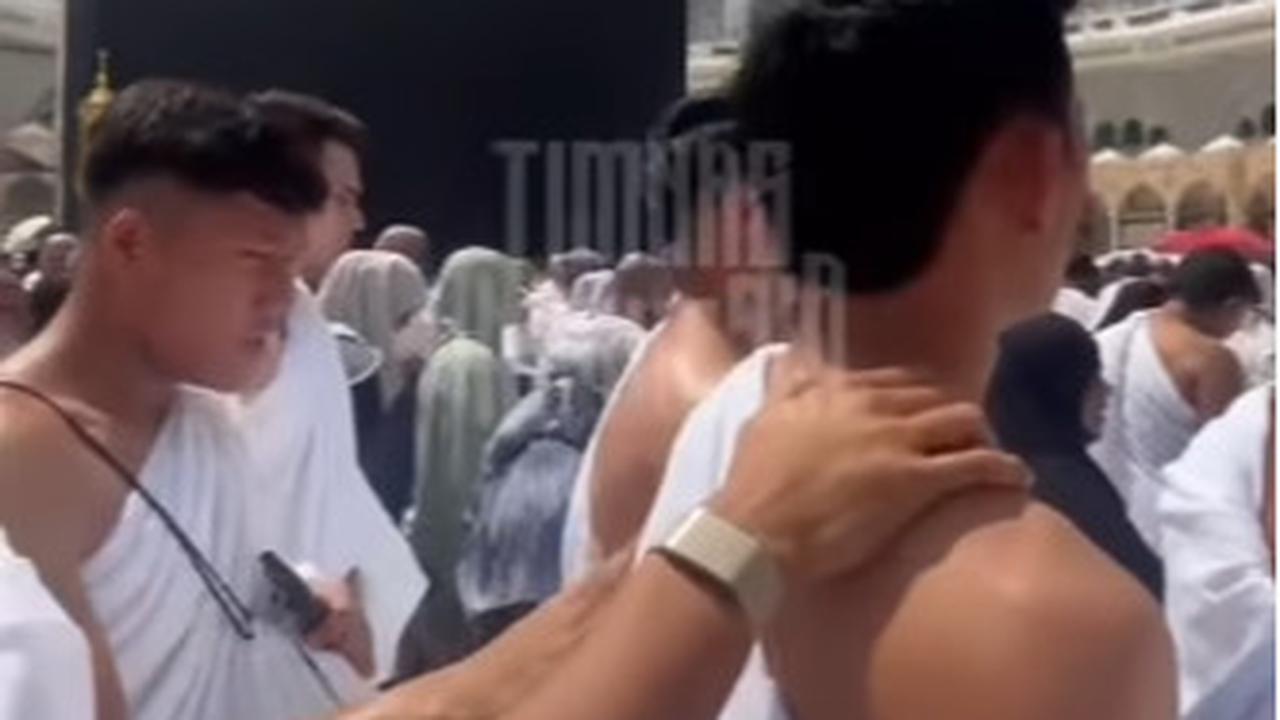 Pemain Timnas Umroh
