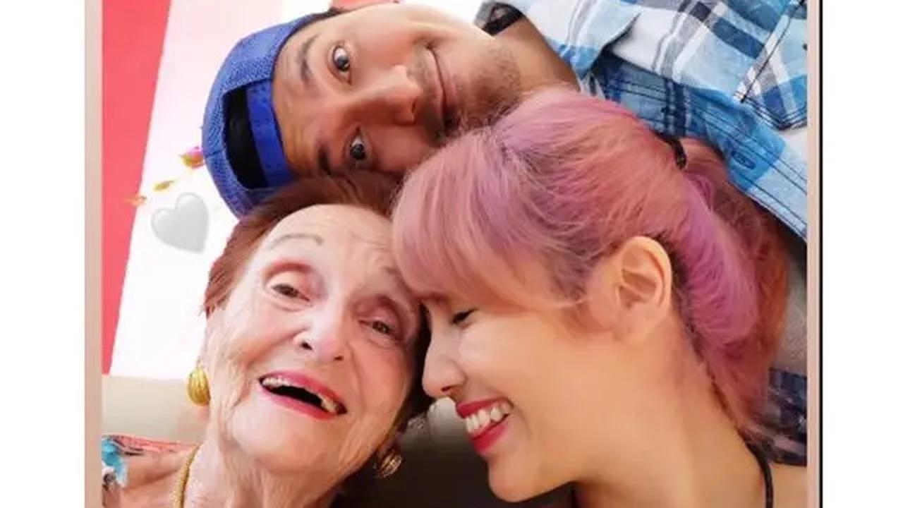 6 Potret Kenangan Sharena Delon dan Nenek Tercinta, Meninggal di Usia 101 Tahun