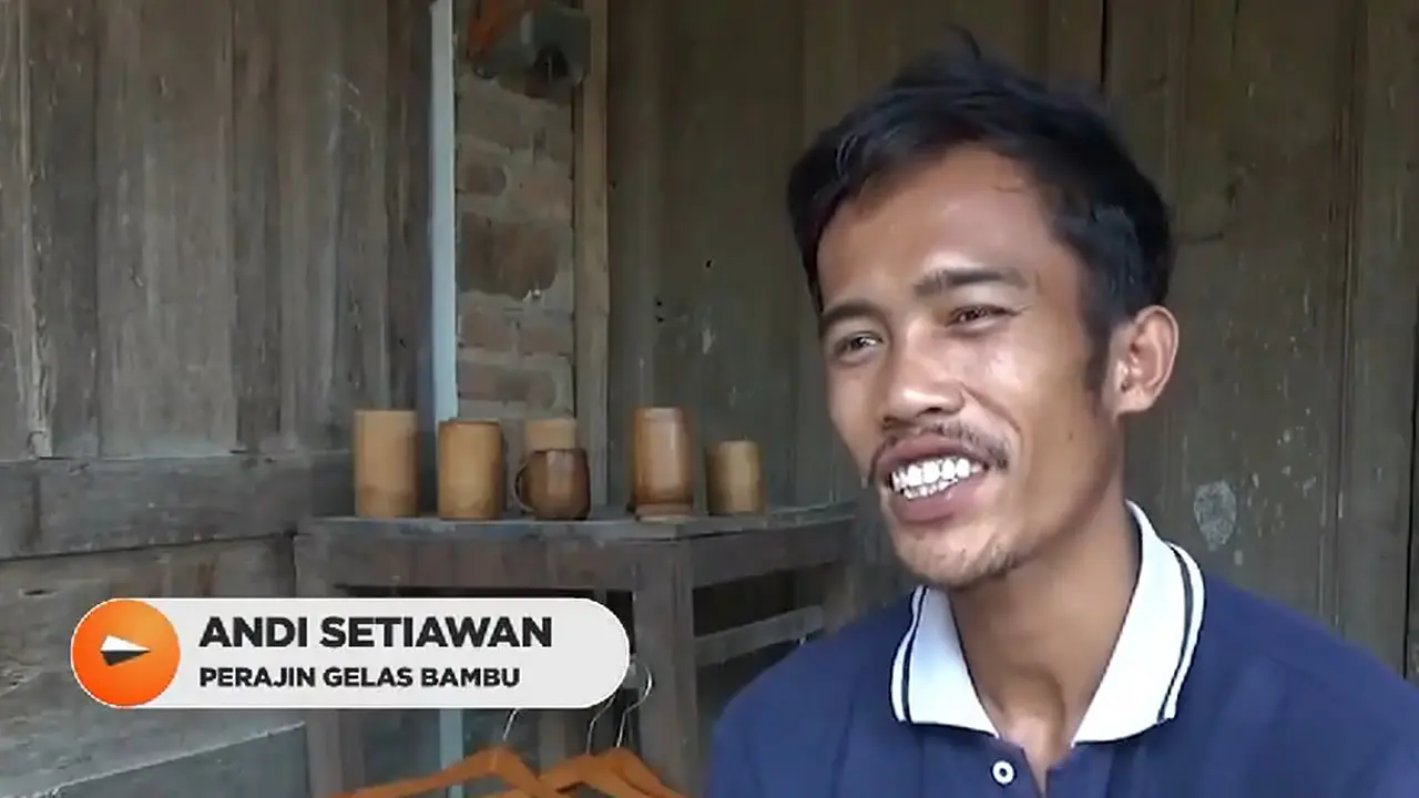 Andi Setiawan, pemilik usaha gelas bambu.