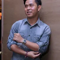 Cakra Khan