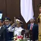 Jokowi dengan baju adat Sasak, Nusa Tenggara Barat. (Liputan6.com/Lizsa Egeham)