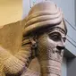 Patung Nimrud di British Museum. Sejumlah bangunan lambang peradaban manusia telah hancur karena kerakusan, kelalaian, ataupun kebencian. (Sumber citymetric.com)